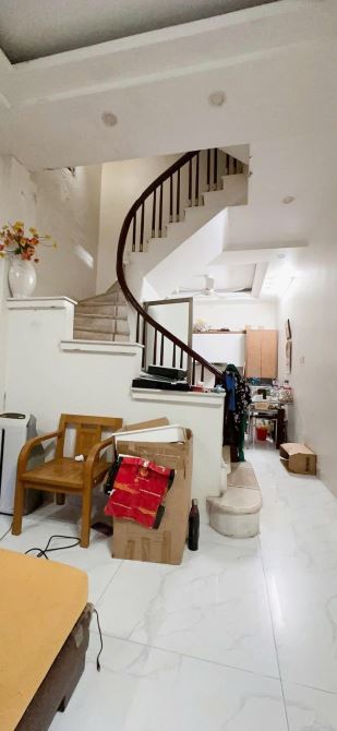 BÁN GẤP NHÀ HOÀNG QUỐC VIỆT CẦU GIẤY 40m2 5 TẦNG MẶT TIỀN 3m GIÁ  6.5 TỶ - 5