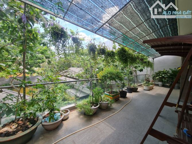 Nhà  Linh Trung kế Bên Hoàng Diệu 2 - 5