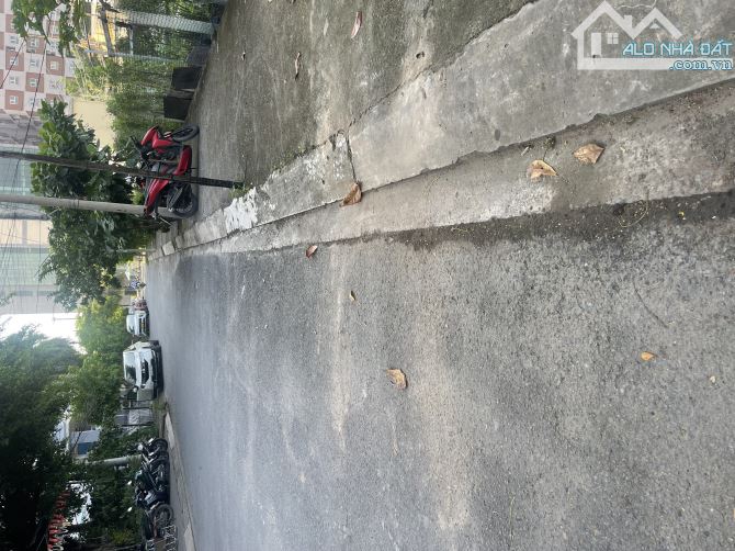 NHÀ PHỐ LIỀN KỀ KHU DÂN CƯ ĐƯỜNG Ô TÔ NÉ NHAU, THỦ ĐỨC - 5