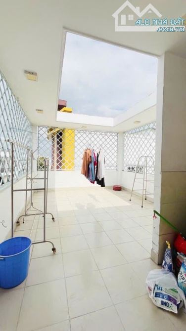 Siêu Phẩm Mặt Tiền Kinh Doanh 4 Lầu Khu Tên Lửa 72m2 ( 4mx18m ) Ngộp Bank Hạ Còn 11 Tỷ xíu - 5