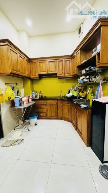 📣 QUẬN 5 – 2 MẶT HẺM THÔNG – XE HƠI VÀO TỚI NHÀ – 43M² – 3 TẦNG BTCT – 3PN – NHỈNH 10 TỶ - 5