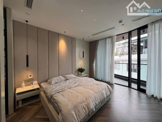 bán nhà Mặt phố Đồng Cổ ( Hoàng Hoa Thám theo sổ) 60m từ T2 70m) 8 Tầng MT 6m 🧧 gia 47 tỷ - 5