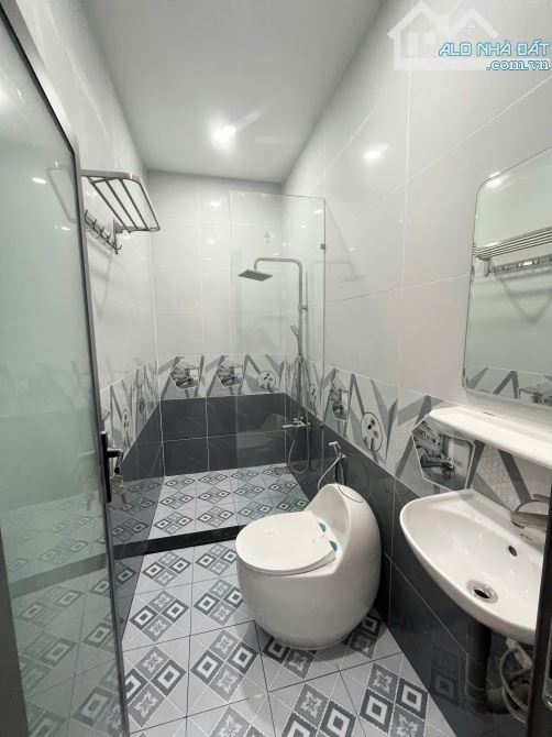 Chủ cần bán căn nhà đẹp 1 trệt 3 lầu + sân thượng mới 100% đường A3 KDC Phú An, Phú Thứ - 5