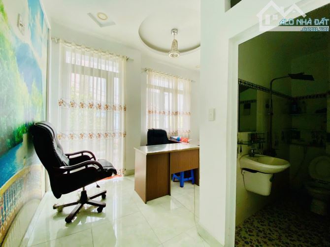 Siêu phẩm hẻm 7m, 1 Trục, Đ Phạm Văn Chiêu DT 4,4x17m, 3 tấm, HĐT 17tr/tháng, giá 7,1 tỷ - 5