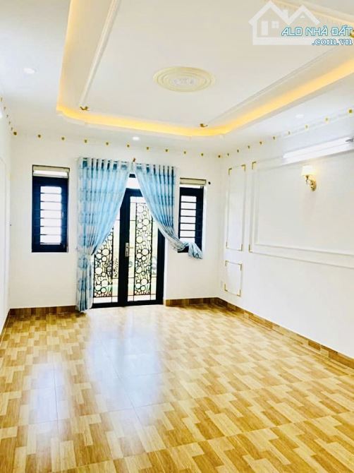 Mặt tiền nội bộ Bình Phú - View công viên - 4 tầng - 4x17m - 4PN - Nhà đẹp - 5