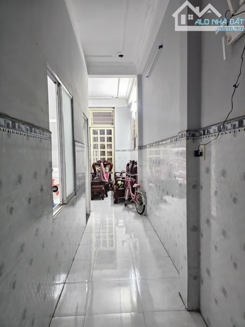 BÁN NHÀ GIÁ 8,3 TỎI, 128M2, 3 TẦNG MT ĐƯỜNG HT06, Q12. - 5