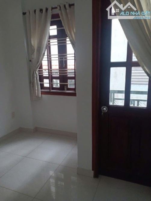 QUẬN 10 ĐƯỜNG ĐIỆN BIÊN PHỦ NHÀ 4 TẦNG BTCT, ĐỦ CÔNG NĂNG, ĐẸP Ở LUÔN. GIÁ CHỈ 6,3 tỷ. - - 5