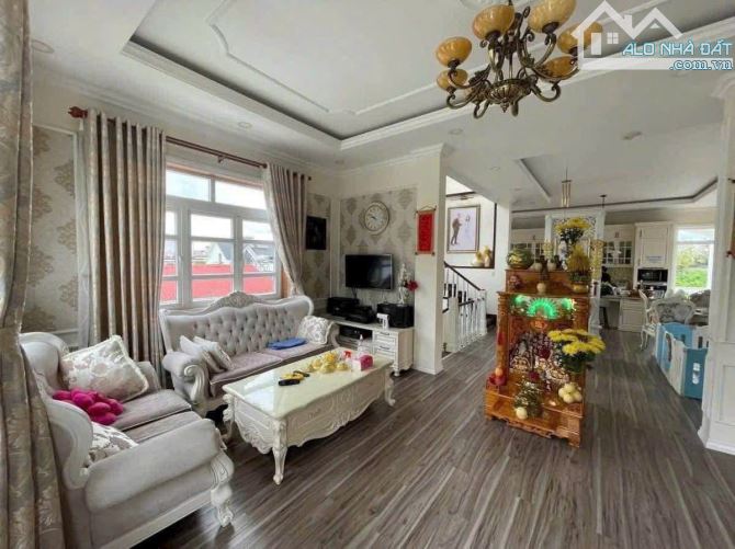KHẲNG ĐỊNH VỊ THẾ, NÂNG TẦM CUỘC SỐNG VỚI CĂN VILLA ĐẲNG CẤP MẶT TIỀN TRUNG TÂM ĐÀ LẠT - 5