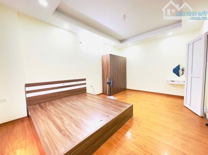 NHÀ ĐẸP ĐÔNG THIÊN- HOÀNG MAI - Ô TÔ ĐỖ CỬA – ĐƯỜNG THÔNG CÁC NGẢ– GIÁ NHỈ 7 TỶ - 5
