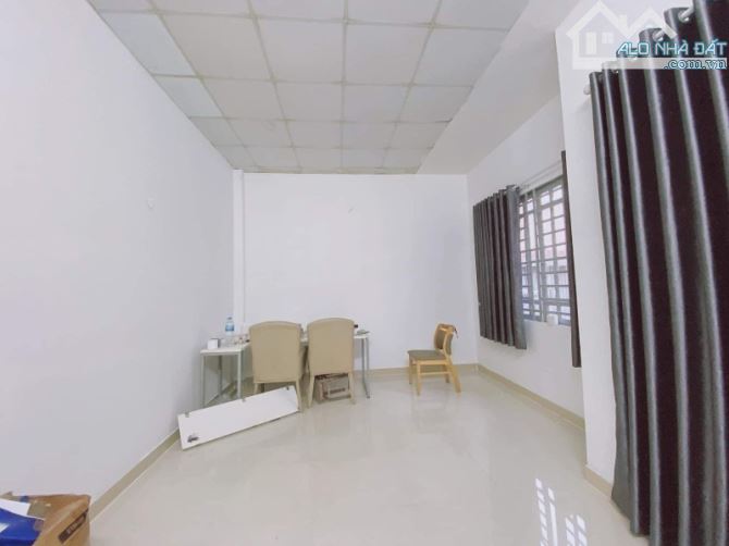 Bán Gấp nhà đường Quốc Lộ 13 - 100m² ( 5.4m x 19m ) - Hẻm xe hơi - Nhỉnh 9 tỷ xíu xíu - 5