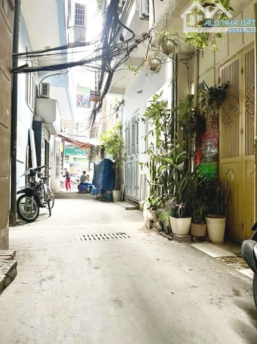 Bán Nhà Phố Xã Đàn, Đống Đa, 65m2, 4 Tầng, MT 6m, Ô Tô Sát Nhà, 10.x Tỷ - 5