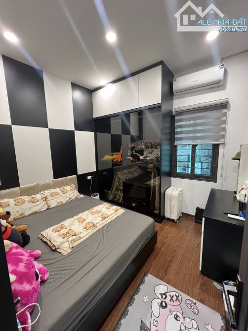 Nhà 2 mặt ngõ thoáng sáng, oto đỗ cửa, ngõ thông rộng, full nội thất, dân trí cao, ở thích - 5