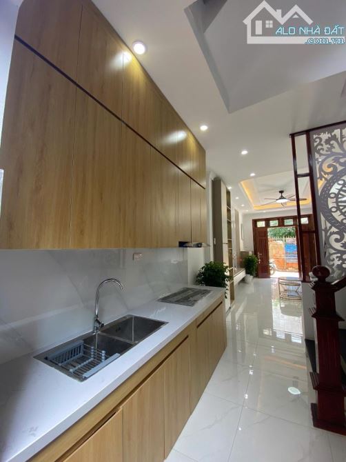 CỰ KHỐI – NHÀ CÓ SÂN VƯỜN SIÊU HIẾM – OTO ĐỖ CỬA – GIÁ CHỈ 6,86 TỶ. - 5