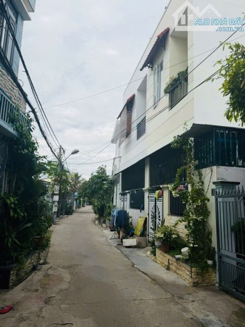 Bán lô đất đẹp ở đường Thái Thông , Vĩnh Thái . DT 60,5m2 , full đất ONT . Giá 3,1 tỉ - 5