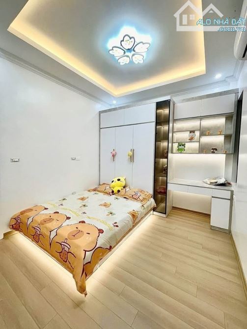 BÁN NHÀ ĐẸP HOÀNG HOA THÁM – THANG MÁY, Ô TÔ QUA NHÀ – 45M2 x 6T. GIÁ CHỈ 9.3 TỶ - 5