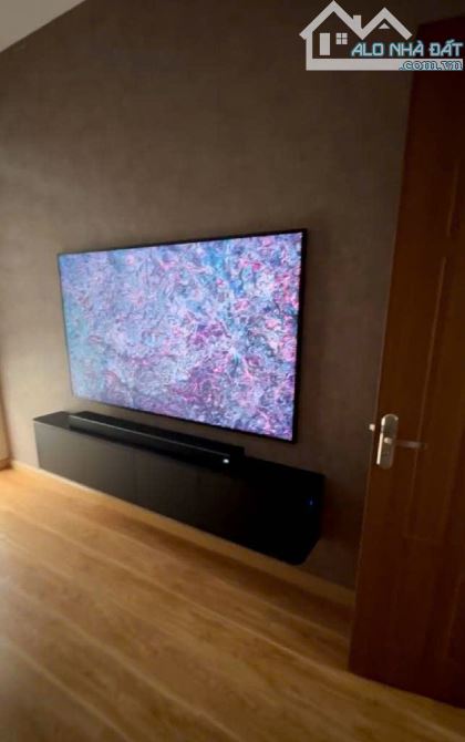 Nhà Đẹp 5 Tầng Có Thang Máy - 4x18 - Xe Hơi Vào Nhà - Gần Mặt Tiền Hoàng Văn Thụ - 5