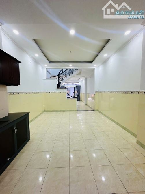 Chủ gấp bán nhà HXH 4m hẻm 1036/ CMT8, P5 - Khu Cư Xá Tự Do, DT: 59m2 [nở hậu]. Chỉ 7.7 tỷ - 5
