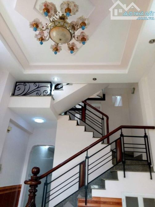 GÒ VẤP - NHÀ 5 TẦNG, HẺM Ô TÔ TRÁNH NHAU - DÒNG TIỀN 35 TRIỆU/THÁNG! - 5