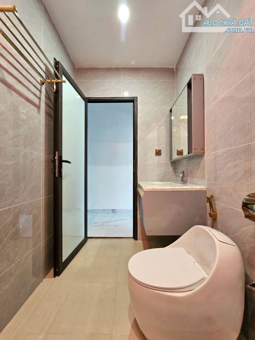 Siêu phẩm 4 tầng Khu phân lô cao cấp Ngô Gia Tự- VT đẹp gần Văn Cao - giá tốt chỉ 5,4 tỷ - 5