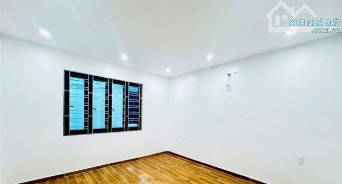 Bán nhà Kiều Sơn, Đằng Lâm, Hải An . 3,85 tỷ , 4 tầng , 45m. - 5
