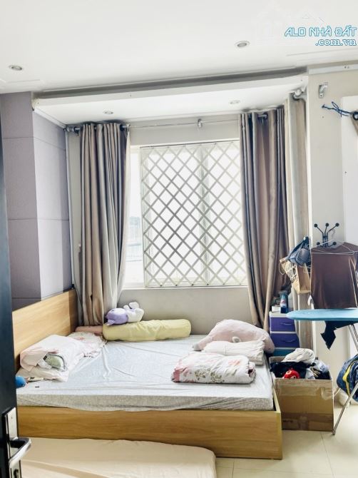 TRẦN ĐÌNH XU- CẦU ÔNG LÃNH -Q.1- DT: 5*11M- 11 TỶ 2 - 5