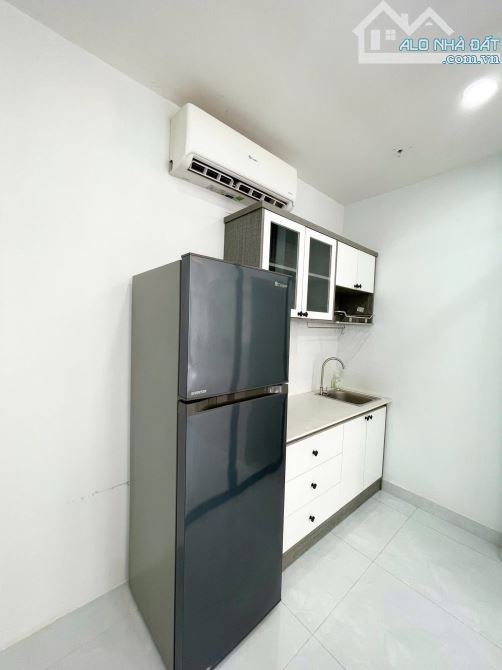 Phòng tách bếp cửa thoáng full nội thất - 5