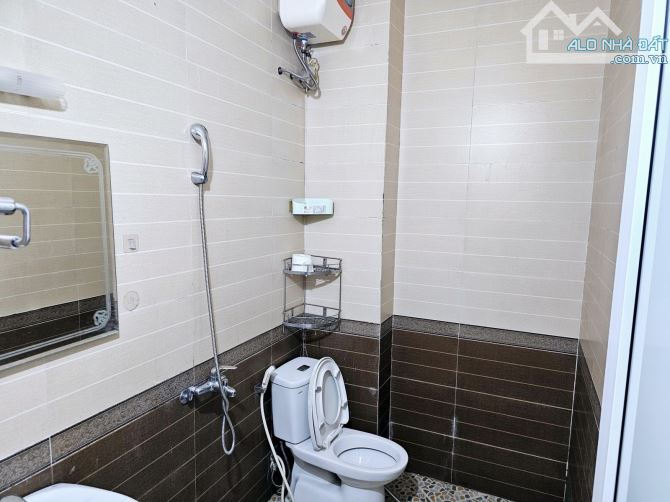 Mỹ Đình, Lô góc 3 thoáng, dân xây, Ô tô 3 bước, DT 35m2 x 5 tầng, MT 4m, Giá 9 tỷ - 5