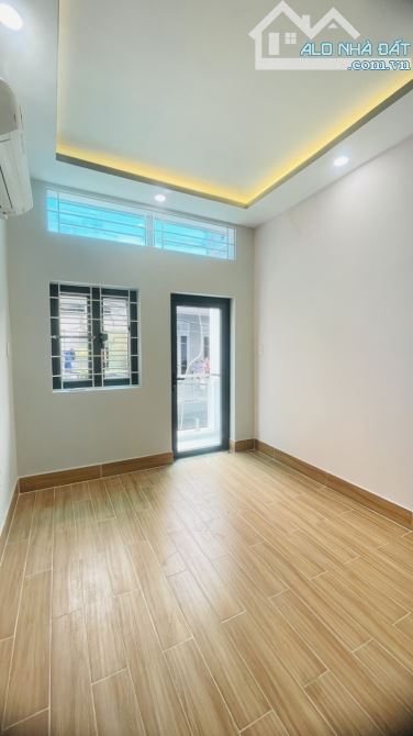 Bán nhanh nhà 3 tầng Ni Sư Huỳnh Liên – Tân Bình – Giá chỉ: 4tỷ35 (còn tl) - 5