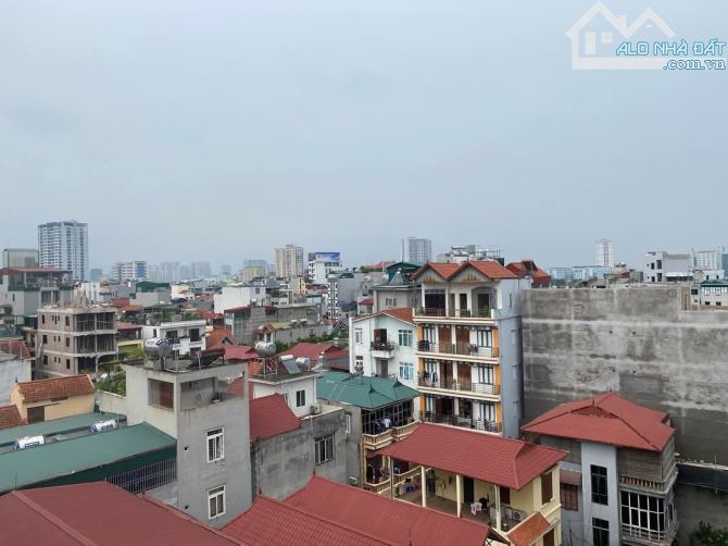 Bán Căn hộ dịch vụ Xuân Đỉnh. 8 tầng, Thang máy. DT: 108m, MT: 4,7m. Full đồ. Giá: 25 tỷ - 5