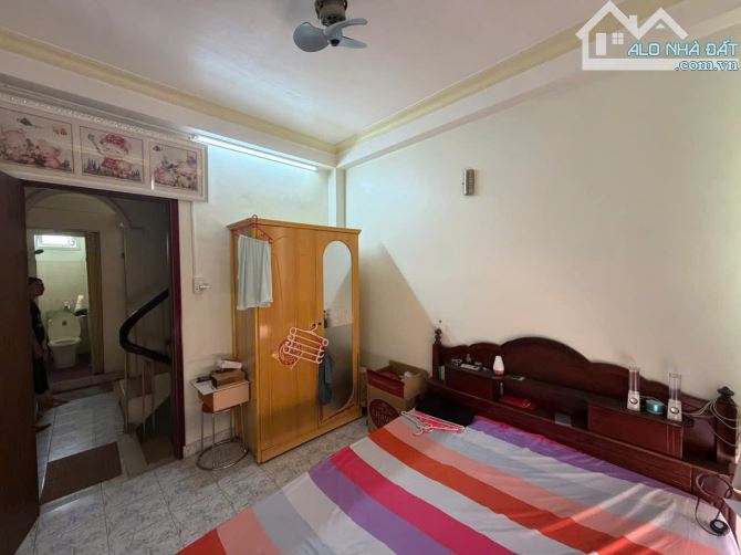 Nhà đẹp 4 tầng, 3 phòng ngủ - Hẻm ô tô - Nguyễn Biểu, Q5  (Hơn 6 tỷ xíu) - 6