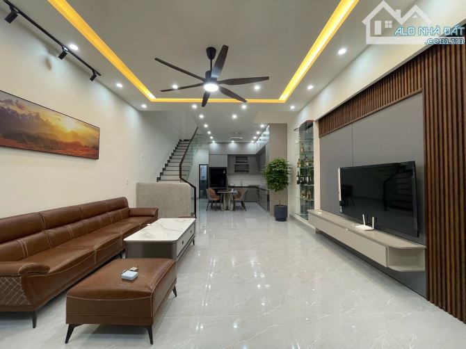 Bán nhà 3 tầng siêu đẹp đường Đặng Văn Chung - Nam Hoà Xuân - Ngũ Hành Sơn - 6