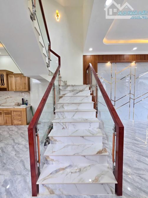 CHỦ GỬI BÁN NHÀ GÓC 2 MẶT TIỀN 1 TRỆT 2 LẦU HOÀN CÔNG KDC HÓA AN,4,8X14=63M2,THỔ CƯ 100% - 6