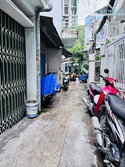 BÁN NHÀ HẺM 132 HOÀI THANH, P.14, QUẬN 8, 40M2 - 6