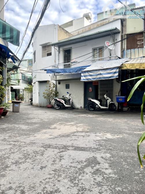 💥Chủ Giảm Chào 2.38 Tỷ ( TL ) 💥 🏡Bán nhà HXH Tân Hoà Đông - 18m2 - 3 Tầng , 2pn 🏡 - 6