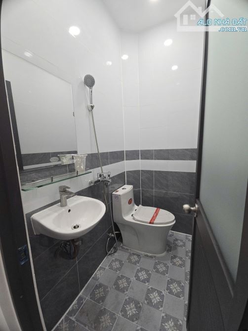 GIÁP VĂN CAO - THẠCH LAM - 24M2 - 2 TẦNG 2PN 2WC - CHỈ 3.18 TỶ - 6