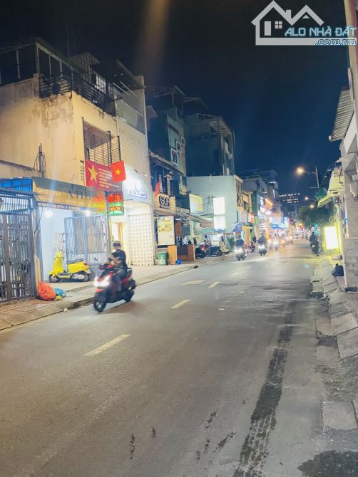 Bán nhà Phú Nhuận gần mặt tiền Nguyễn Trọng Tuyển - 54m2 - 2 Tầng 3PN - nhỉnh 6 tỷ - 6