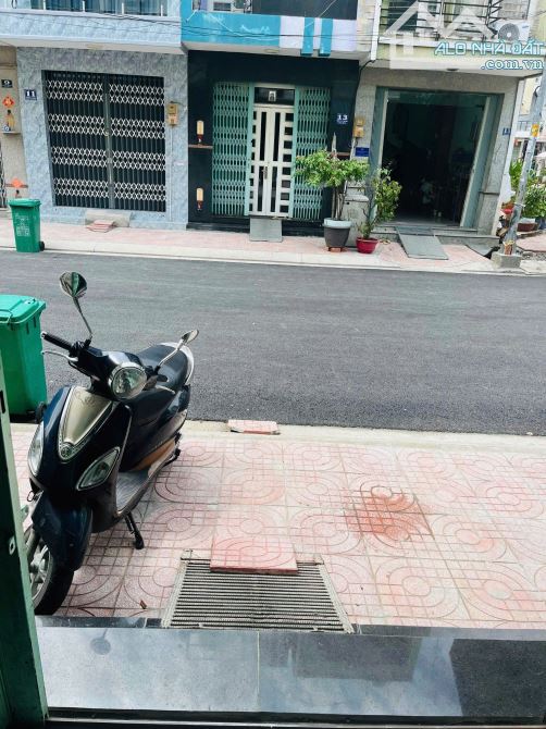 🏠 Bán nhà mặt tiền đường 3B, P. An Lạc, Bình Tân – 3 lầu, 5PN, giá 7.868 tỷ, SHR - 6