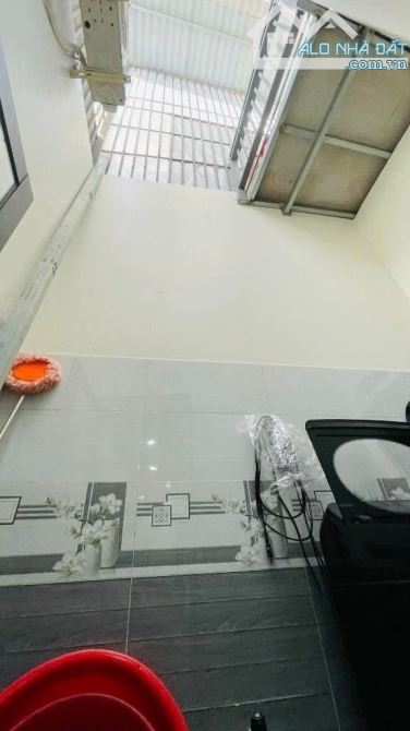 🏡H.I.ẾM!!  Nhà Lê Văn Khương 5.5 x 13m. Hẻm xe hơi, 3 phòng ngủ, 2 tầng. Nhỉnh nhẹ 4 tỷ - 6