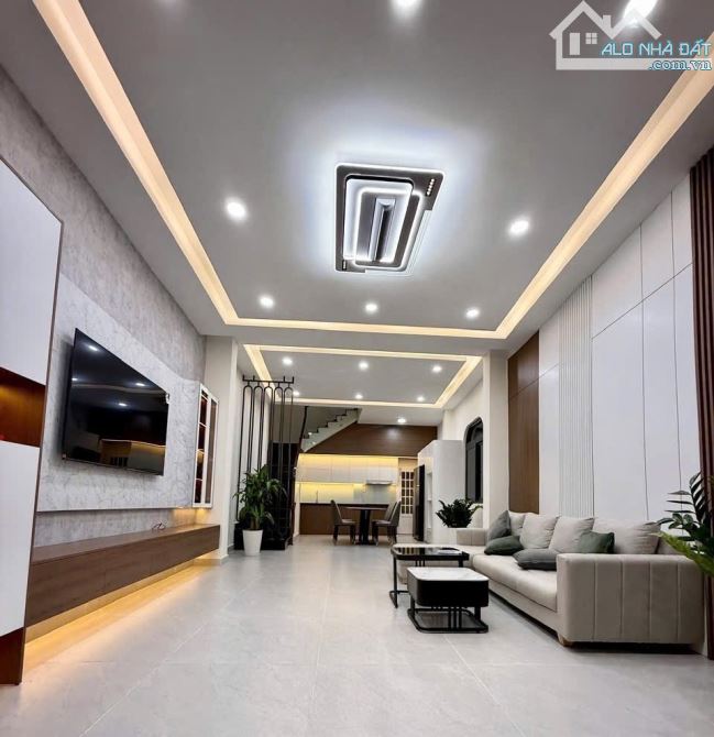 SIÊU PHẨM MẶT TIỀN ĐƯỜNG TRẦN BÁ GIAO - 6