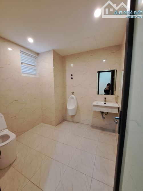 CHO THUÊ VĂN PHÒNG 160M2 TẠI ĐƯỜNG HOÀNG QUỐC VIỆT GIÁ CHỈ 26TR . - 6