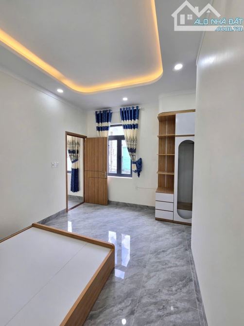 CHỦ GỬI BÁN NHÀ 1 TRỆT 2 LẦU (GÓC 2 MẶT TIỀN),P BIÊN HOÀ. DT:63M2. GIÁ: 4TỶ5 TL CC - 6