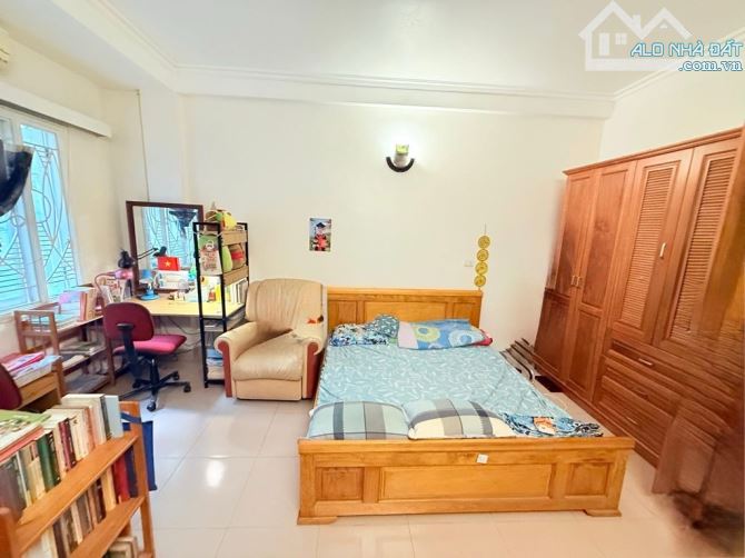 Lạc Long Quân - Tây Hồ . Khu vực phát triển . Phân lô bàn cờ . Tiện ích đỉnh cao . 21 tỷ - 6
