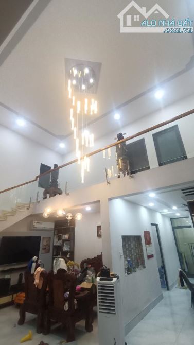 BÁN BIỆT THỰ MỚI LÊ ĐÌNH CẨN _ BÌNH TÂN 120M2 4X15 GIÁP TÊN LỬA GIÁ CHỈ 7,3 TỶ - 6