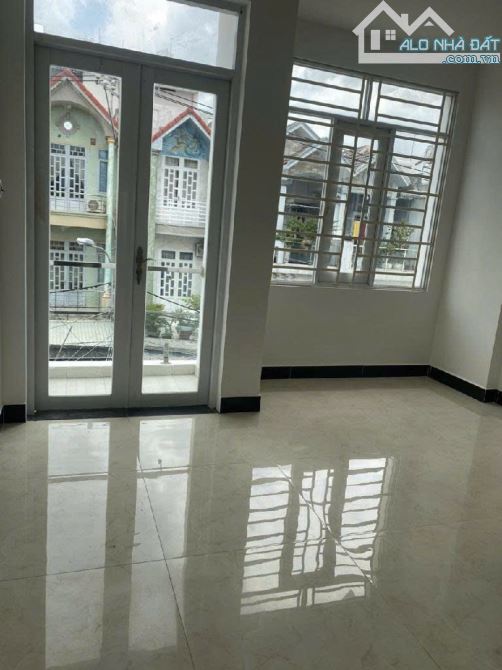Nhà 3 tầng mặt tiền đường Huỳnh Thị Đồng TT Nhà bè. 4,5*17 hơn 8 tỷ. Đường 12 m KDBB. - 6