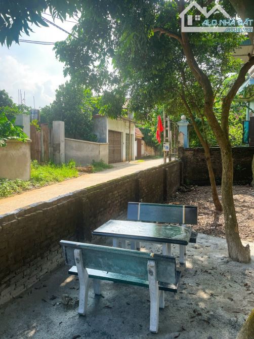 Mua đất tặng nhà C4 250M_100M đất ở bám trục chính liên thôn ô tô vào tận đất_Ba Vì - 6