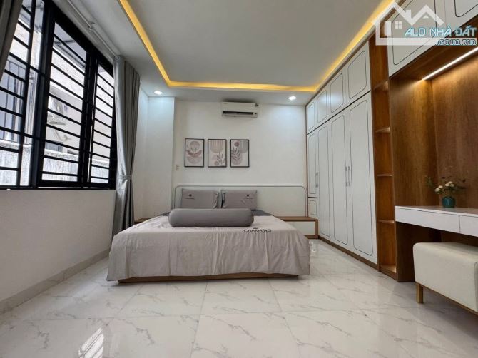 Nhà 3 tầng kiệt Huỳnh Ngọc Huệ - chỉ sau lưng mặt tiền giá hơn 4ty - 6
