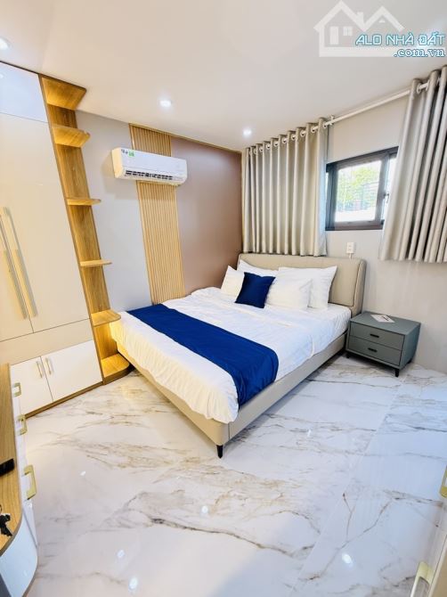 Bán nhà 3 tầng đẹp, 22m² (5x5), Hẻm xe hơn Trần Văn Quang, gần Âu Cơ, chỉ hơn 4 tỷ - 6
