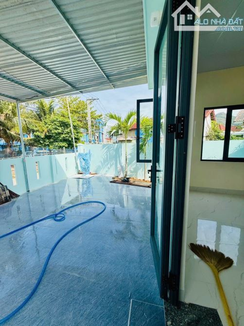 Bán nhà mặt tiền đường Liên Xã , xã Vĩnh Phương,Nha Trang. DT 106m2 , giá 1 tỷ 450 triệu - 6