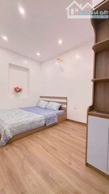 BÁN TẬP THỂ VIP1, TẦNG 3, NHÀ A – TRUNG TỰ, PHẠM N. THẠCH, ĐỐNG ĐA. 70M2 – 2PN 4,3 TỶ - 6