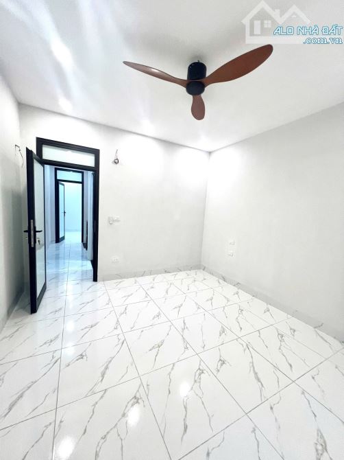 Bán Nhà 4 Tầng phố Hưng Phúc- Hoàng Mai 48M- Nhỉnh 7 tỷ(TL) - 6